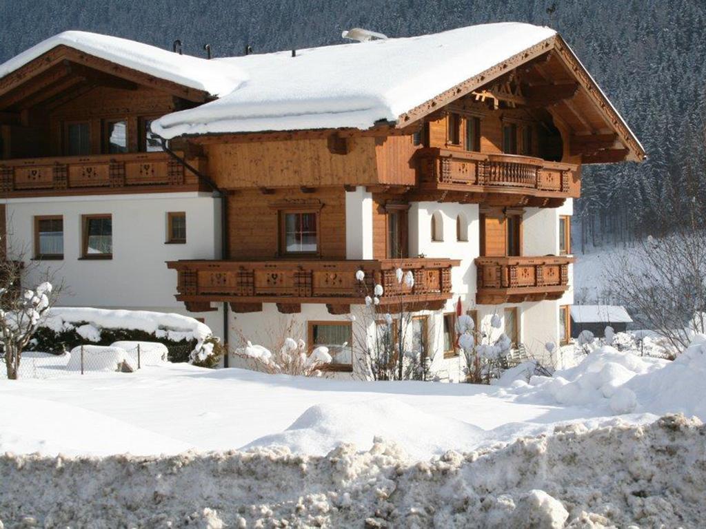 Landhaus Anja Neustift im Stubaital Ngoại thất bức ảnh